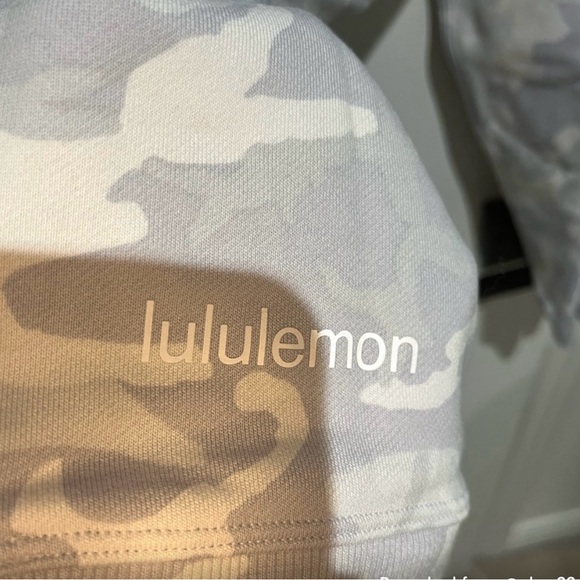 NWOT LULULEMON PERFECTLY OVERSIZED CREW - Picture 7 of 7